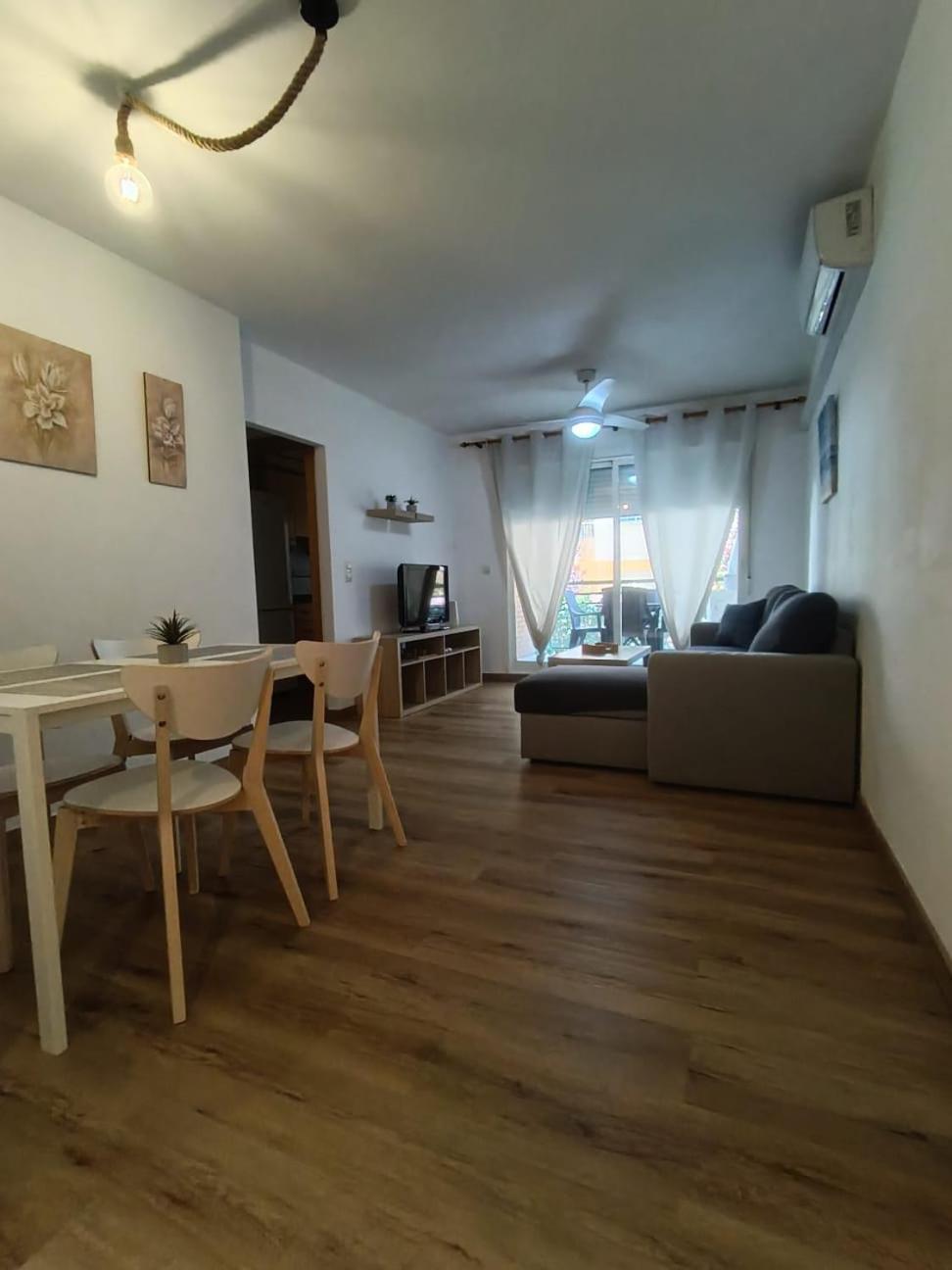 Apartamento Pilar Solo Familias ガンディア エクステリア 写真